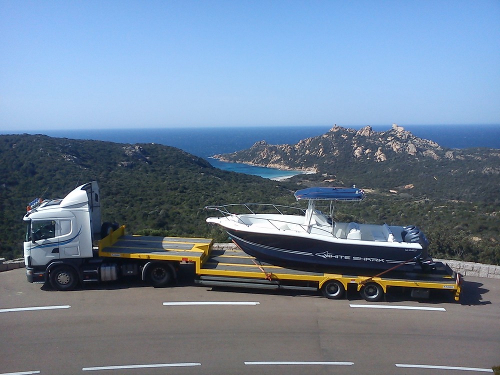 Conditions de transport de bateau